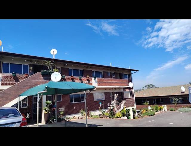 2 BEDROOM APARTMENT FOR SALE IN MALVERN